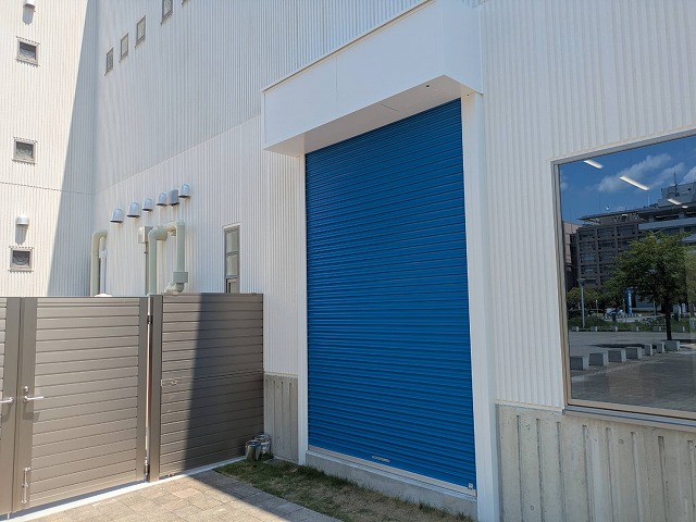 施工後　シャッター塗装　72-40T