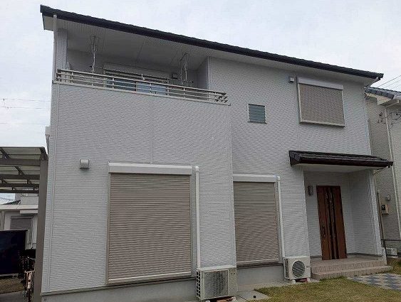 高砂市窯一戸建て、外壁塗装1年点検に！窯業サイディングも異常ありませんでした。