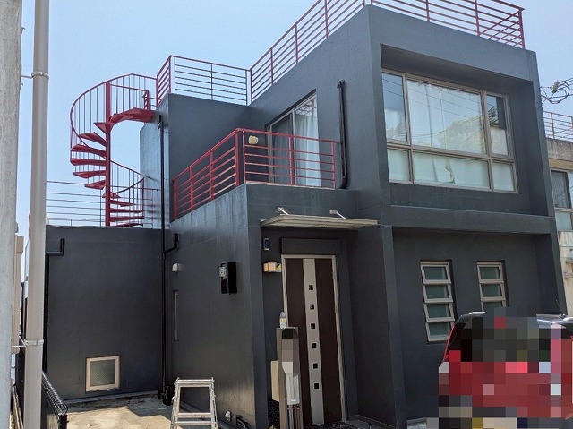 ﾀﾞﾝﾈｽﾄ　打ちっぱなしｺﾝｸﾘｰﾄ　施工後