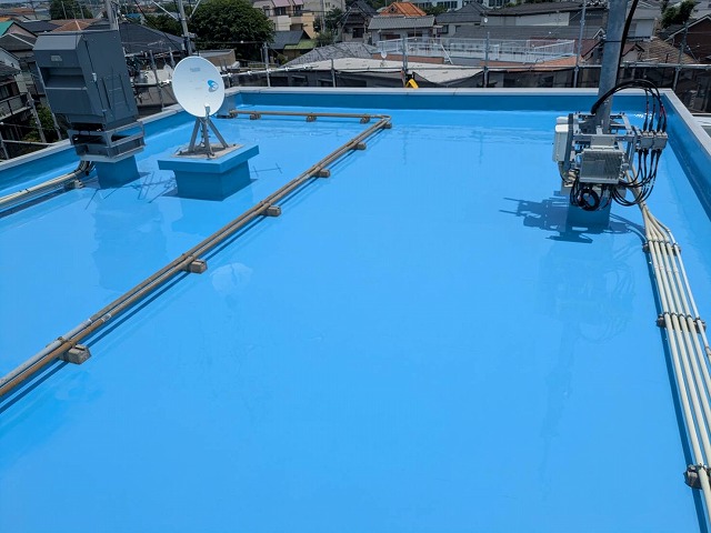 屋上防水工事　ﾌウレタン塗膜防水塗布