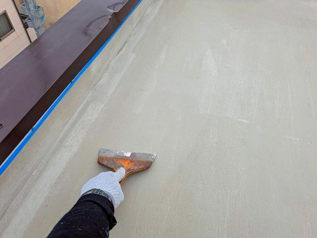 ケレン作業　ウレタン塗膜防水