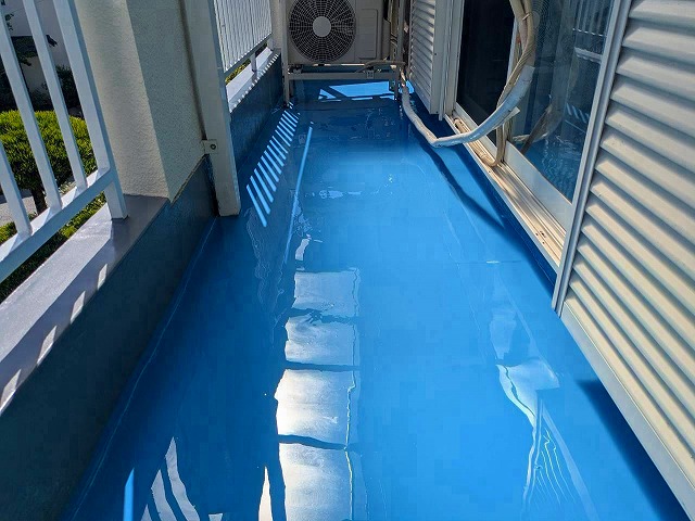 ｳﾚﾀﾝ塗膜防水　2回目