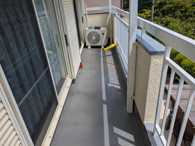 防水層　ベランダ　劣化