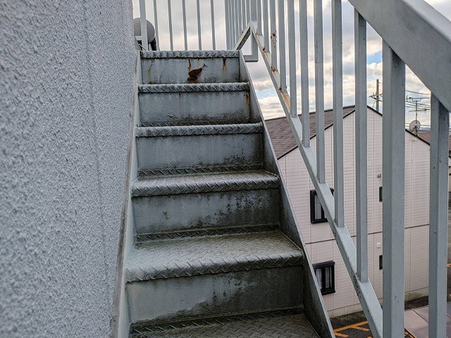 階段　施工前