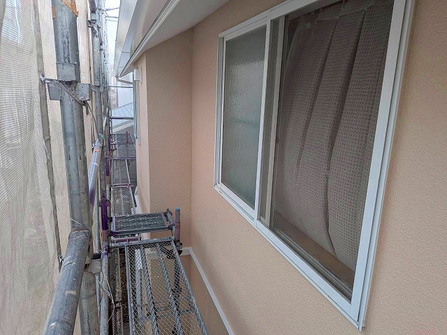 ｸﾞﾗﾝｾﾗﾄｯﾌﾟ1液水性　上塗り作業　施工後