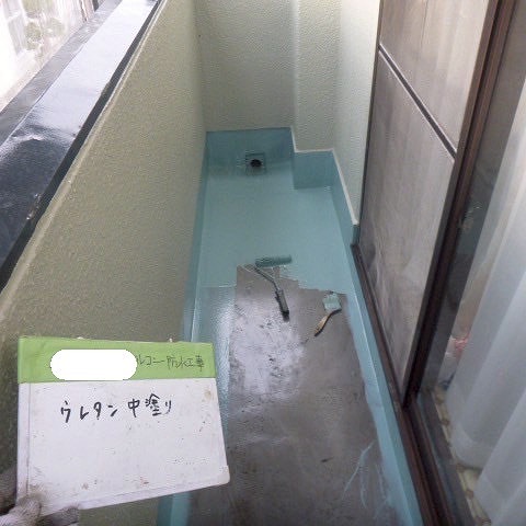 ウレタン塗膜中塗り