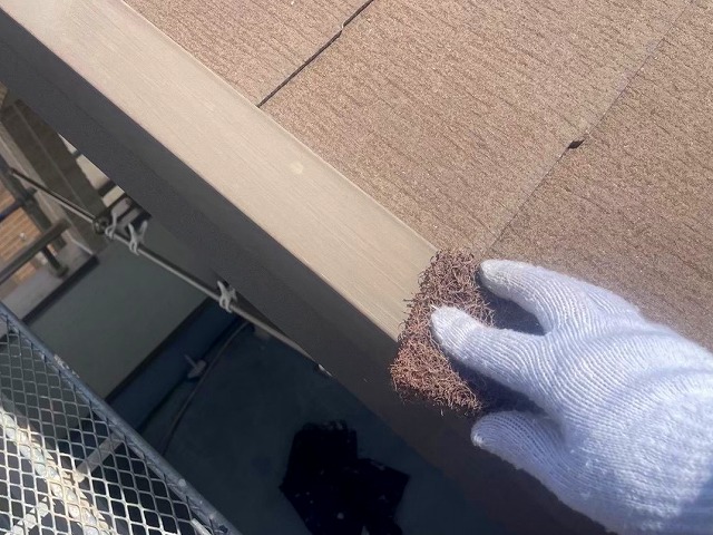 板金　ケレン作業
